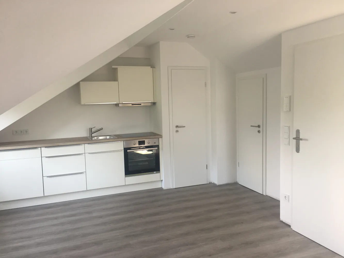 1 Zimmer Wohnung mit 30 m² in Wiesbaden – Bild 4