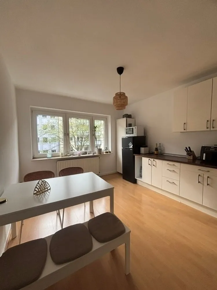 2 Zimmer Wohnung mit 67 m² in Düsseldorf – Bild 1