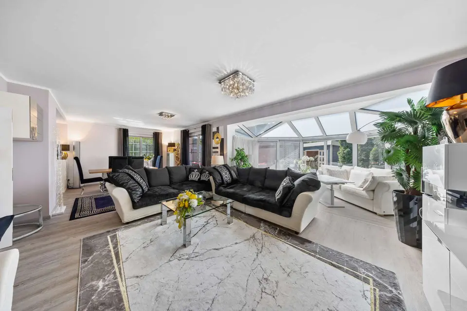 6 Zimmer Haus mit 320 m² in Berlin – Bild 6