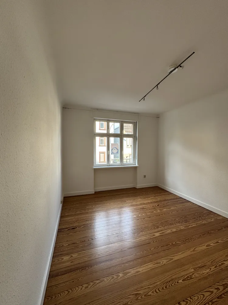 4 Zimmer Wohnung mit 87 m² in Saarbrücken – Bild 1