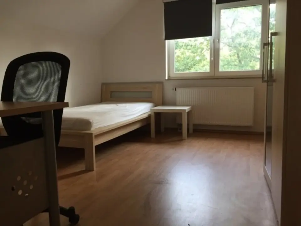 WG-Zimmer mit 20 m² in Aachen – Bild 1