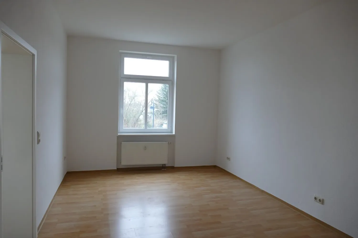 2 Zimmer Wohnung mit 71 m² in Naumburg (Saale) – Bild 3