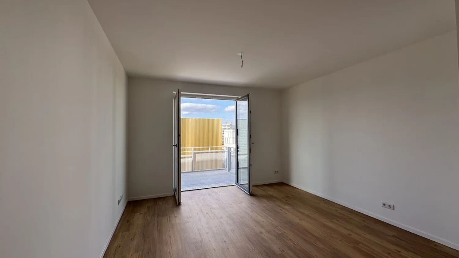 2 room apartment with 53 m² in Berlin – Photo 2