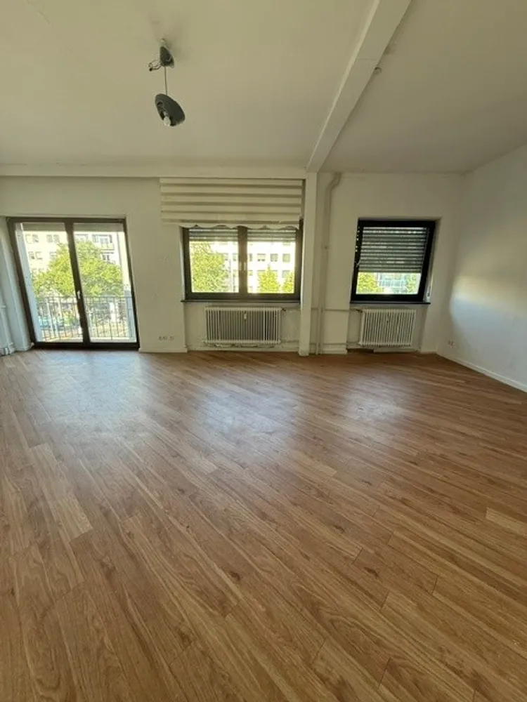 4 Zimmer Wohnung mit 143 m² in Mannheim – Bild 2