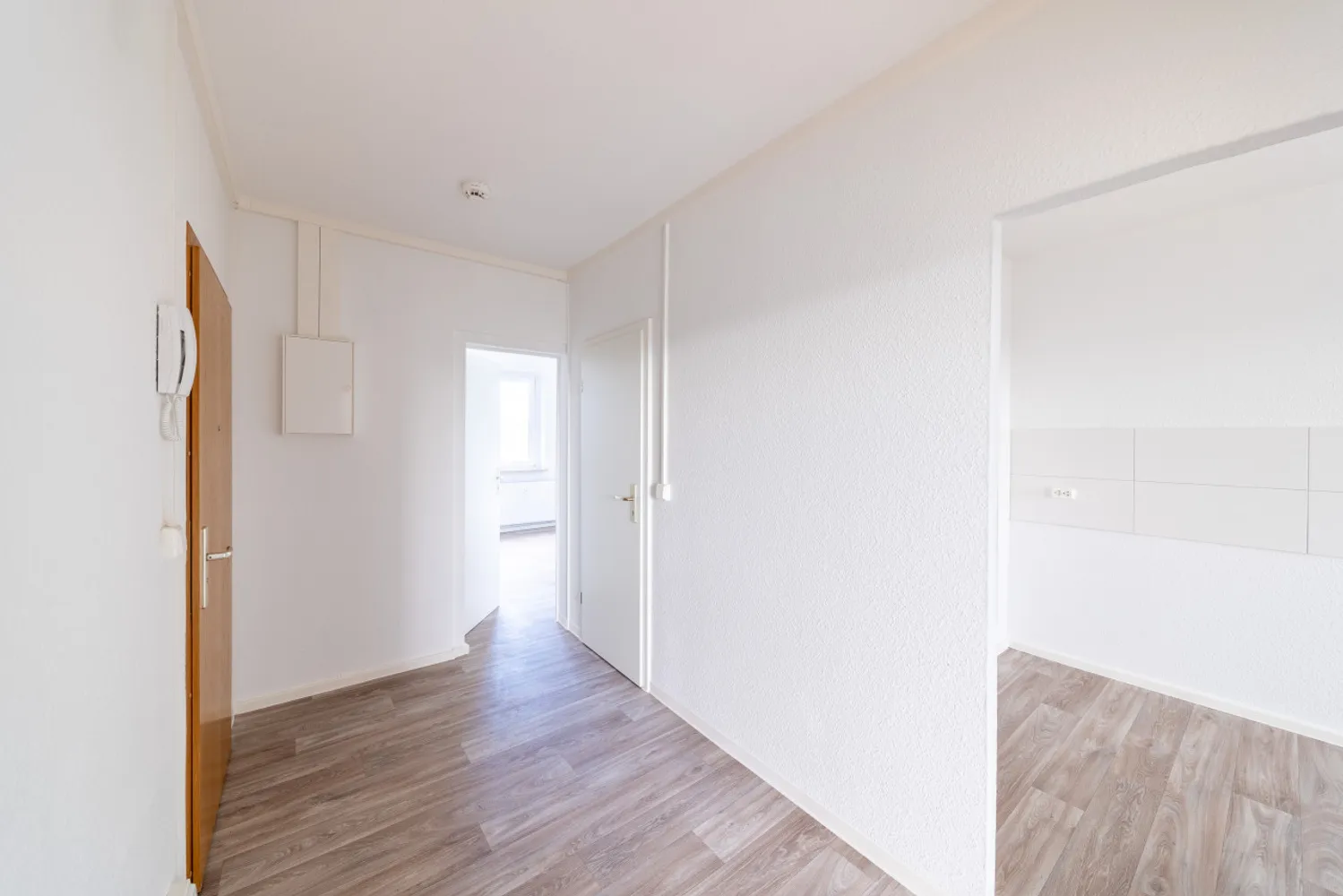 2 Zimmer Wohnung mit 50 m² in Halle (Saale) – Bild 11