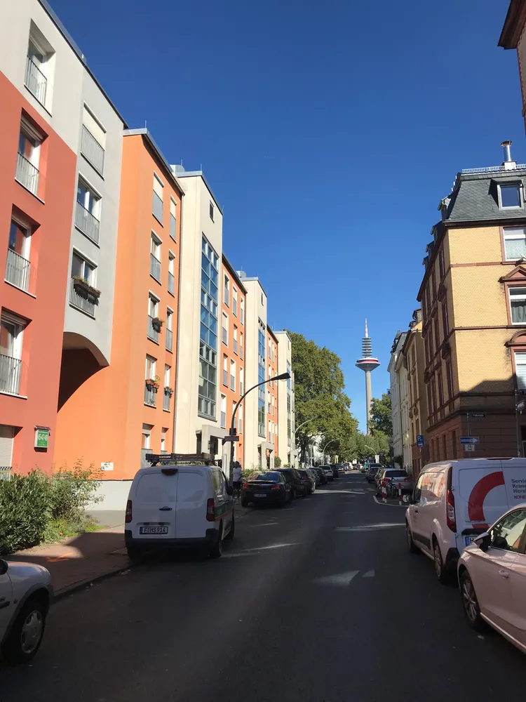 2 room apartment with 75 m² in Frankfurt am Main – Photo 2