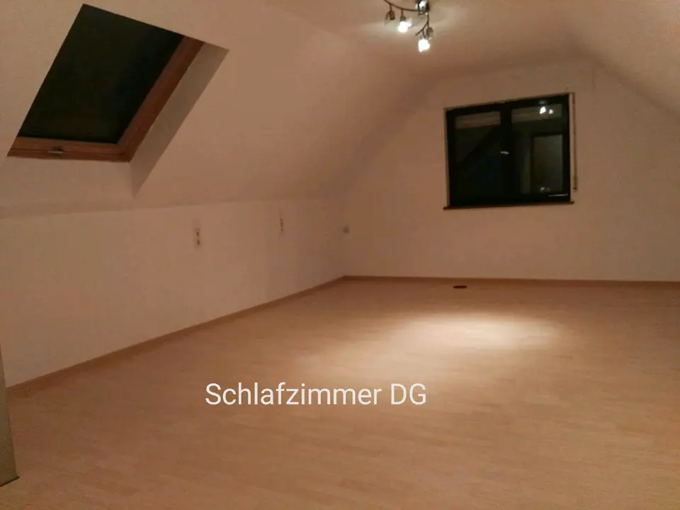 8 Zimmer Haus mit 176 m² in Sindelfingen – Bild 2