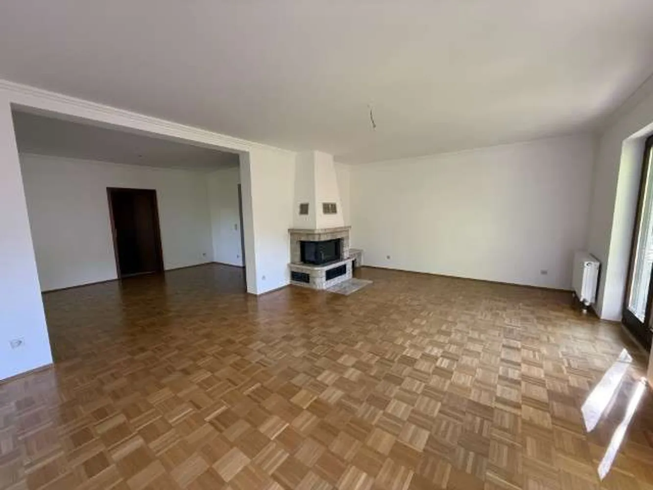 3 Zimmer Wohnung mit 118 m² in Wiesbaden – Bild 2