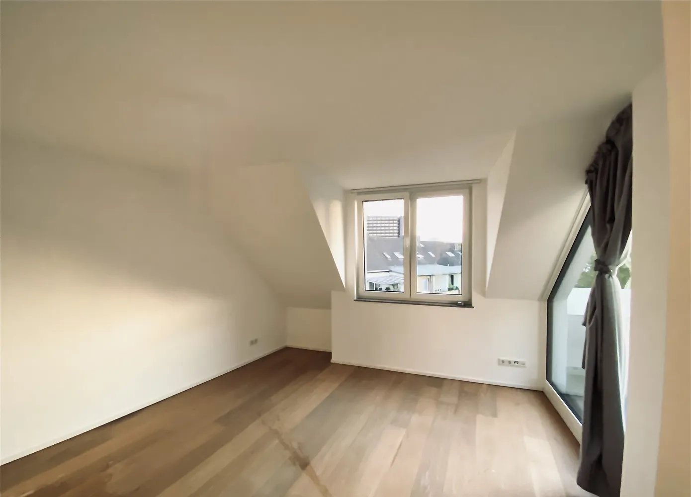 4 Zimmer Wohnung mit 119 m² in Düsseldorf – Bild 8