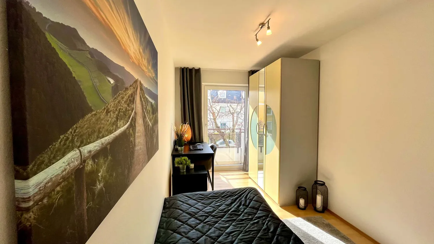 Shared room with 10 m² in Munich – Photo 2