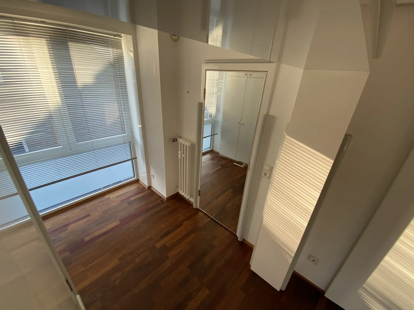 3 Zimmer Wohnung mit 98 m² in Düsseldorf – Bild 3