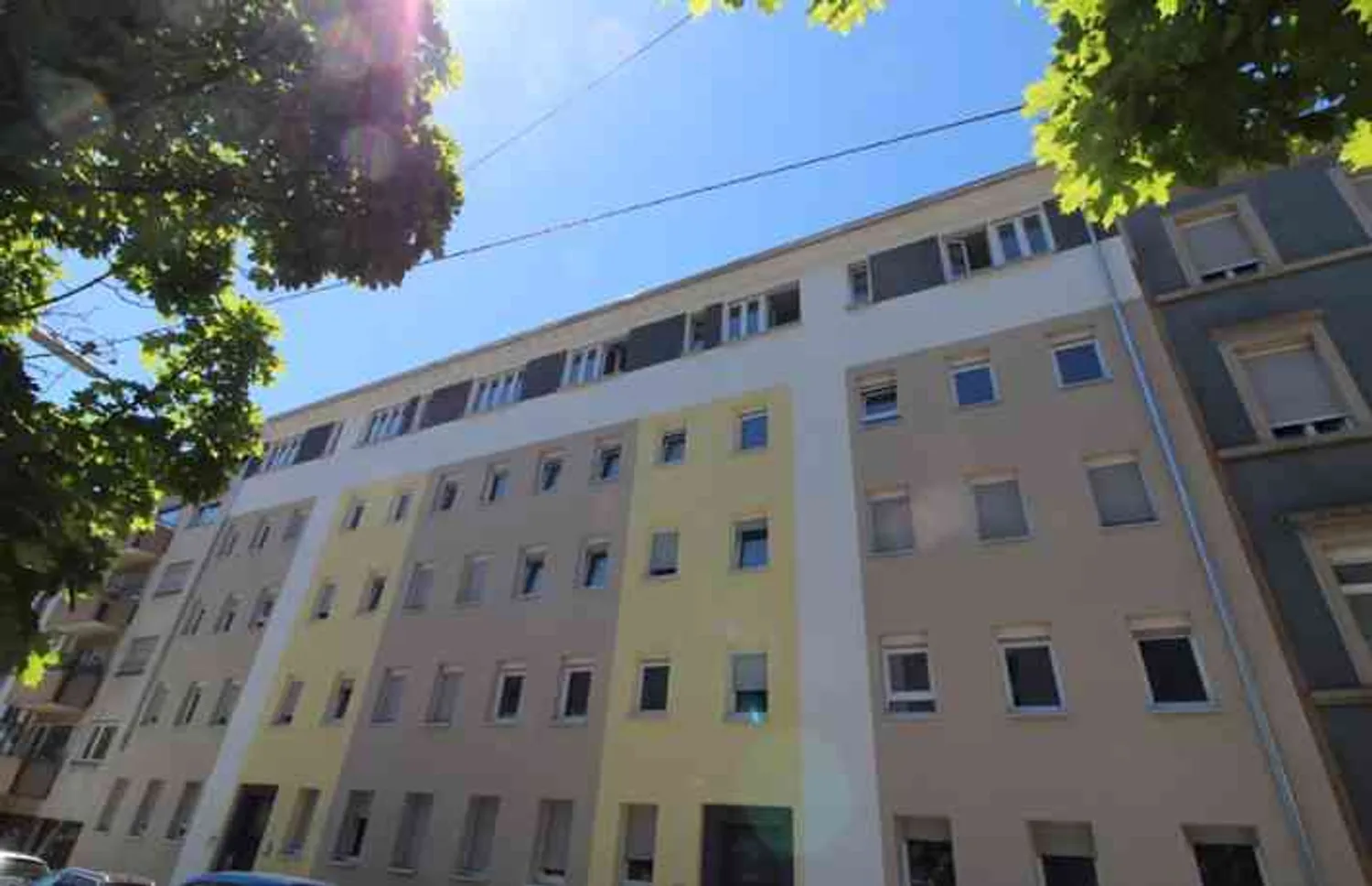 2 Zimmer Wohnung mit 44 m² in Karlsruhe – Bild 2