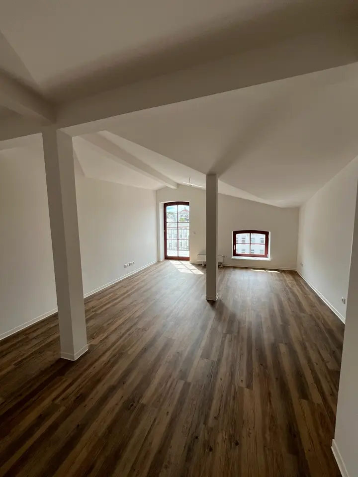 2 Zimmer Wohnung mit 71 m² in Schwerin – Bild 1