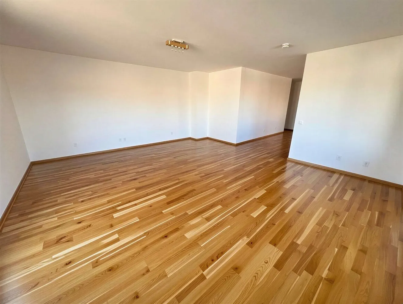 4 Zimmer Wohnung mit 167 m² in Wiesbaden – Bild 7