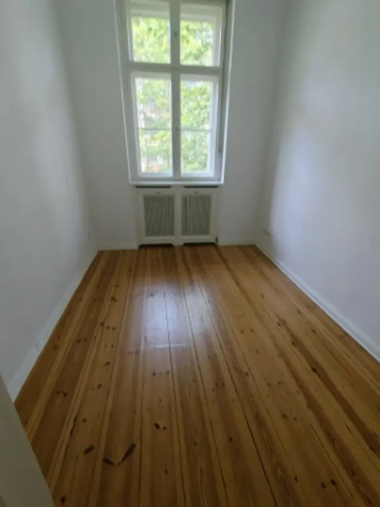 7 room apartment with 235 m² in Berlin – Photo 4