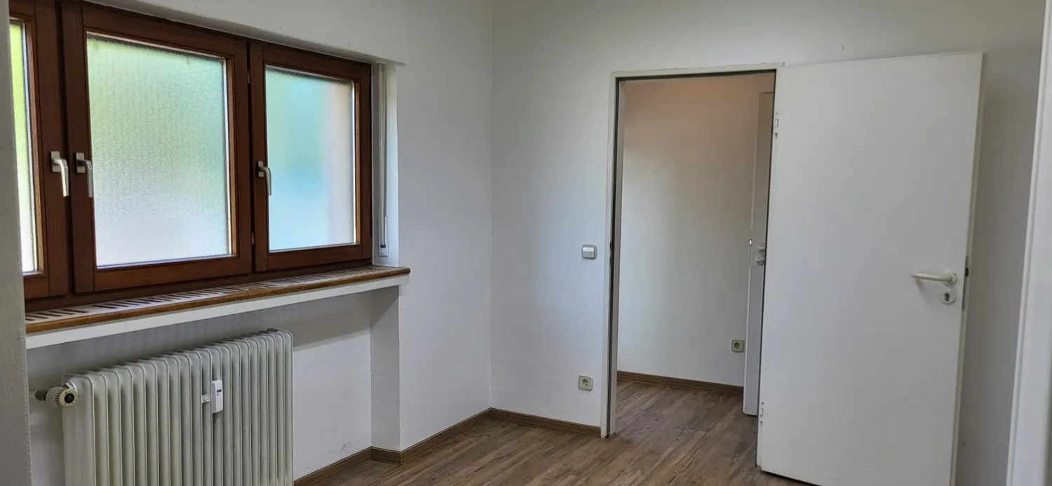 10 Zimmer Wohnung mit 175 m² in Karlsruhe – Bild 4