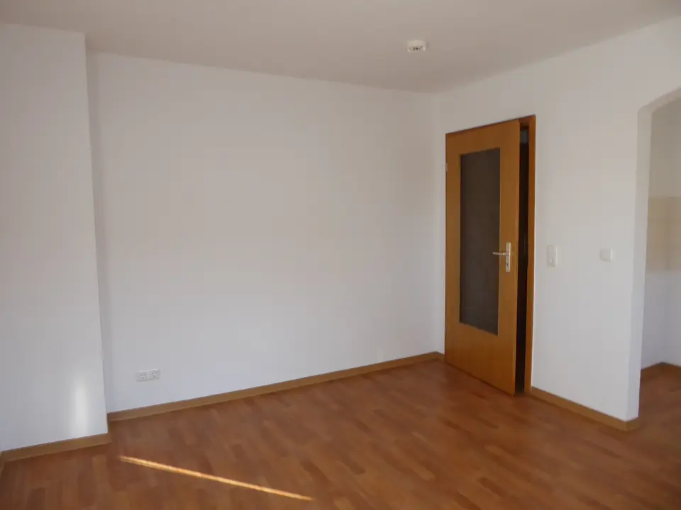 2 Zimmer Wohnung mit 38 m² in Saalfeld/Saale – Bild 2