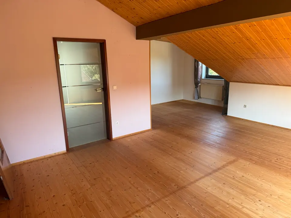 3 Zimmer Wohnung mit 135 m² in Sonneberg – Bild 9
