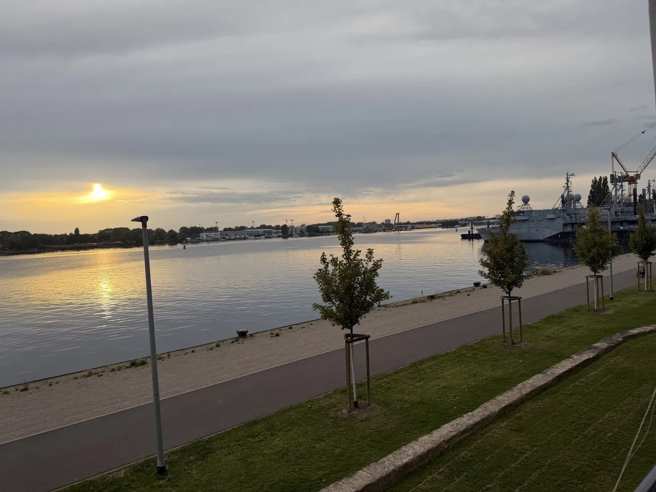 4 Zimmer Wohnung mit 130 m² in Rostock – Bild 1