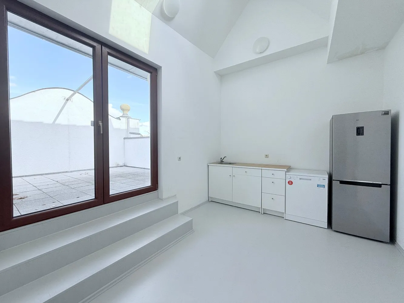 5 Zimmer Wohnung mit 211 m² in Berlin – Bild 3