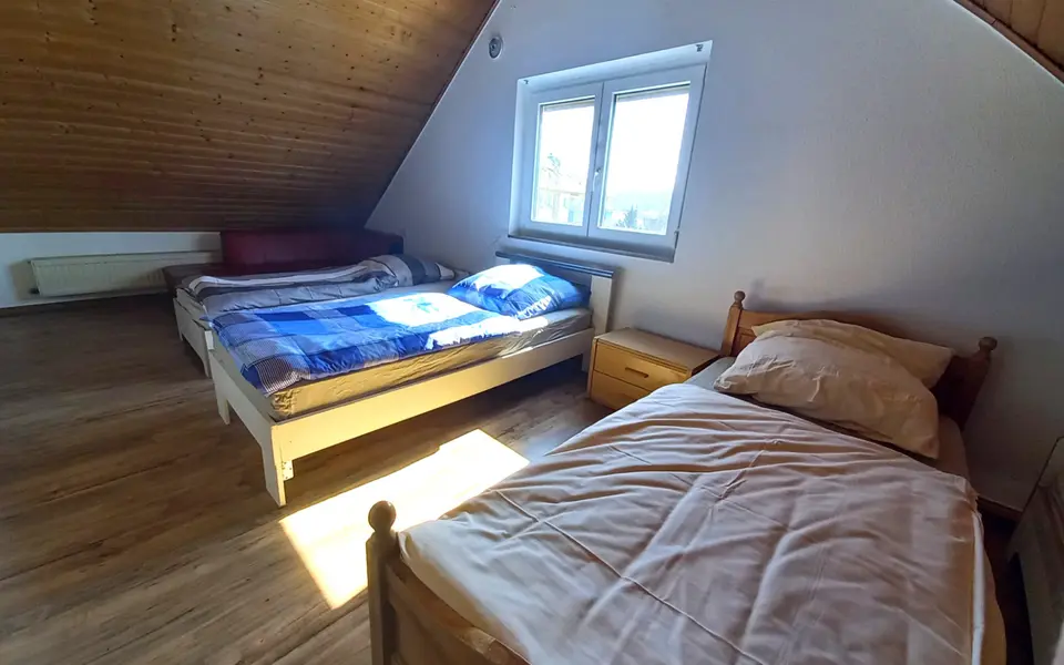 WG-Zimmer mit 120 m² in Kornwestheim – Bild 1