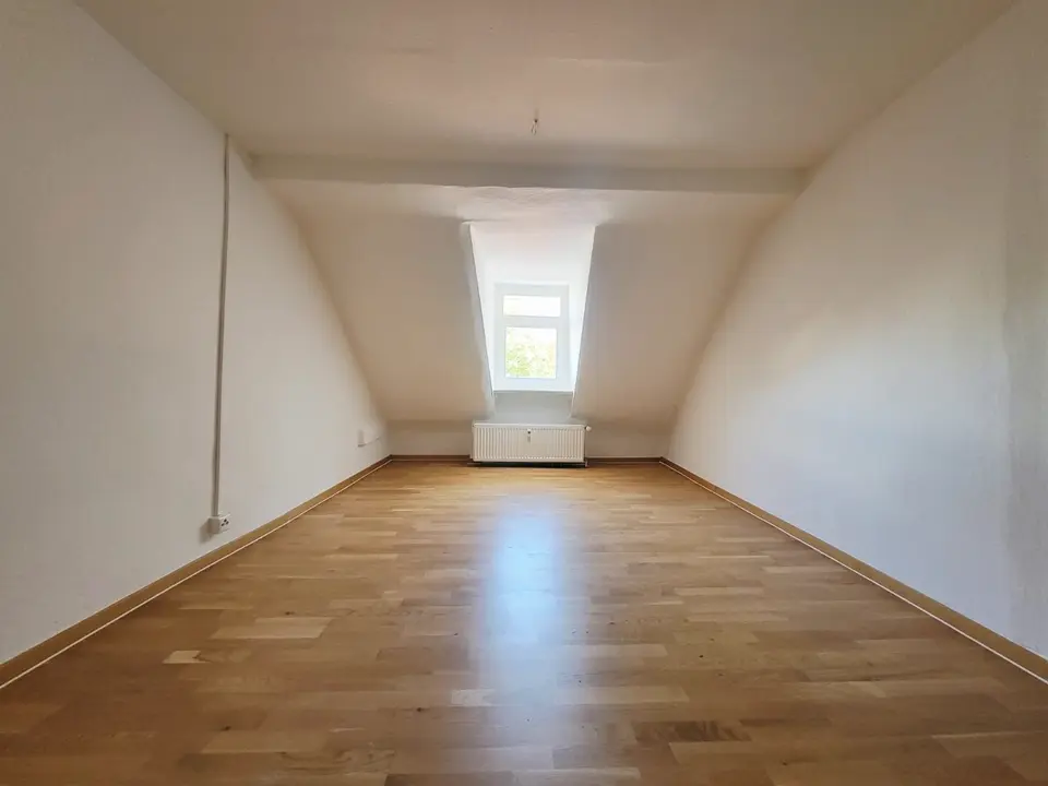 4 Zimmer Wohnung mit 119 m² in Riesa – Bild 2