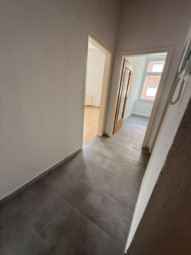 2 Zimmer Wohnung mit 76 m² in Oberhausen – Bild 2