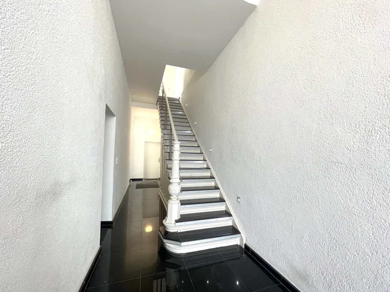 1 Zimmer Wohnung mit 22 m² in Krefeld – Bild 2