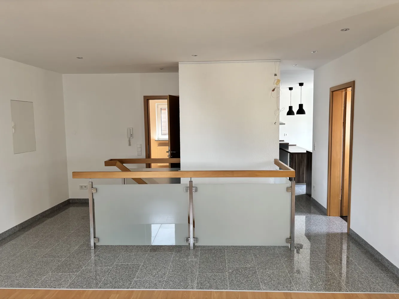 2 Zimmer Wohnung mit 75 m² in Karlsruhe – Bild 1