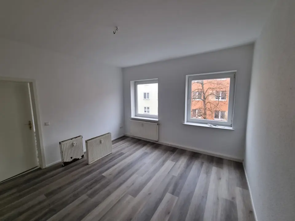 4 Zimmer Wohnung mit 84 m² in Köthen – Bild 1