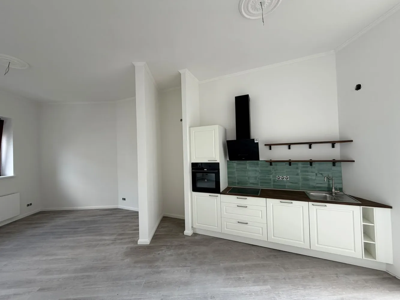 4 Zimmer Wohnung mit 154 m² in Bremen – Bild 1