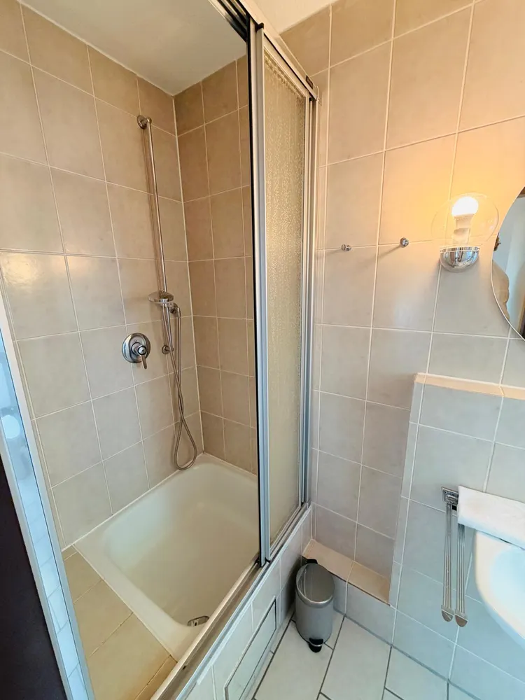 1 room apartment with 11 m² in Munich – Photo 2