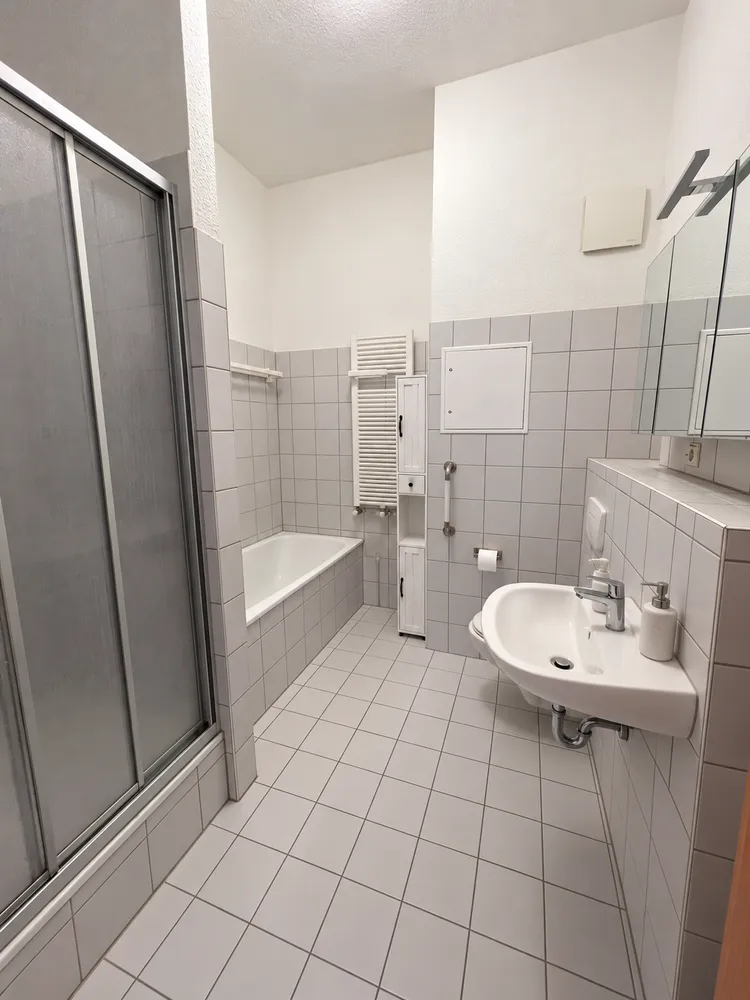 2 Zimmer Wohnung mit 76 m² in Dessau-Roßlau – Bild 1