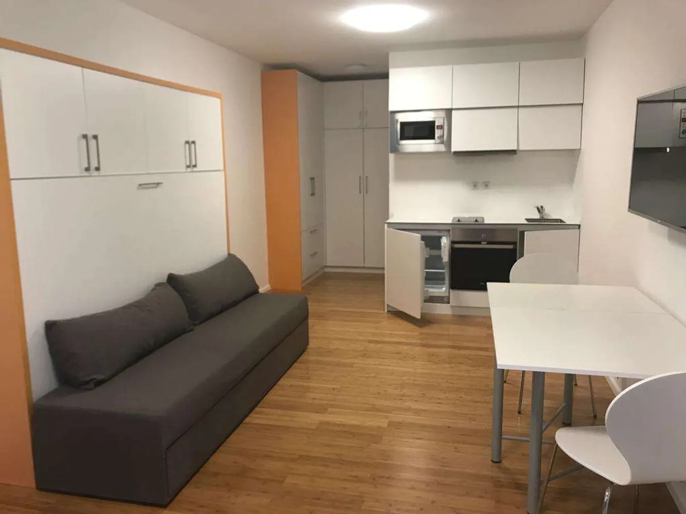 1 Zimmer Wohnung mit 25 m² in Karlsruhe – Bild 1