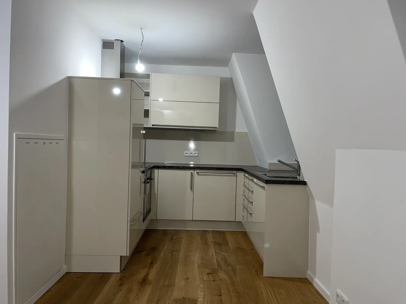 2 Zimmer Wohnung mit 55 m² in München – Bild 3