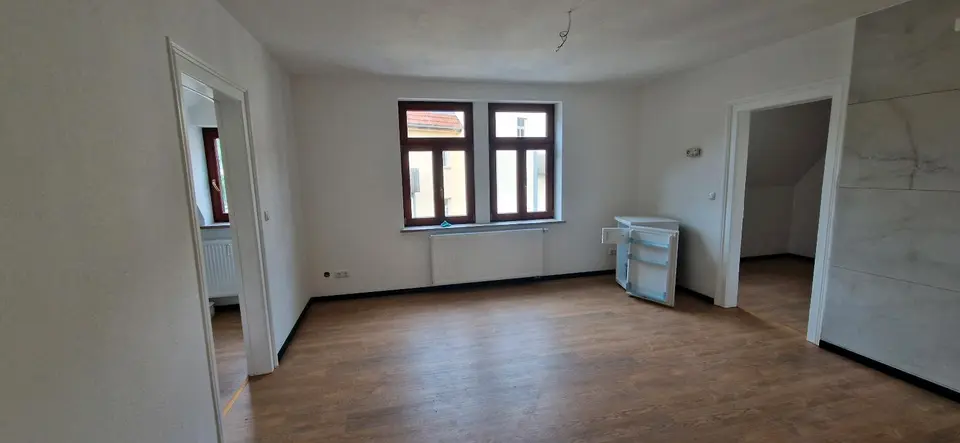 5 Zimmer Wohnung mit 100 m² in Sonneberg – Bild 2