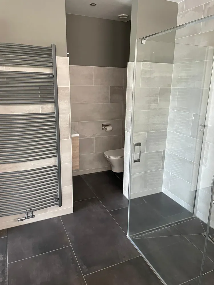 3 Zimmer Wohnung mit 140 m² in Wiesbaden – Bild 2