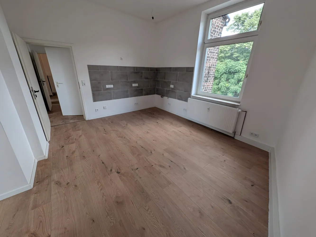 2 Zimmer Wohnung mit 75 m² in Oberhausen – Bild 2