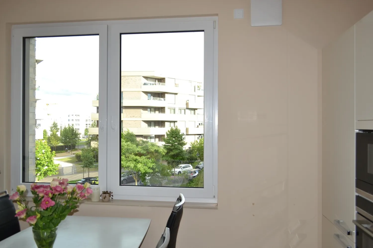 3 Zimmer Wohnung mit 87 m² in Frankfurt am Main – Bild 3