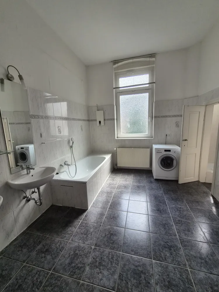 4 Zimmer Wohnung mit 140 m² in Wiesbaden – Bild 9