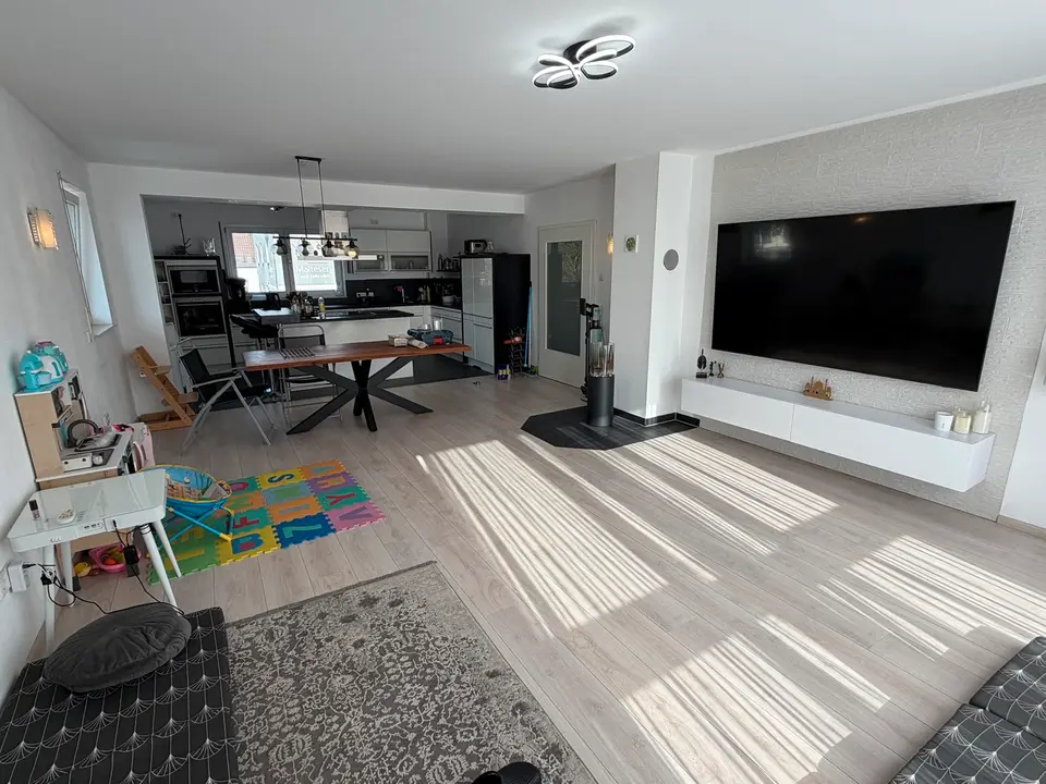 4 Zimmer Wohnung mit 120 m² in Heppenheim – Bild 2