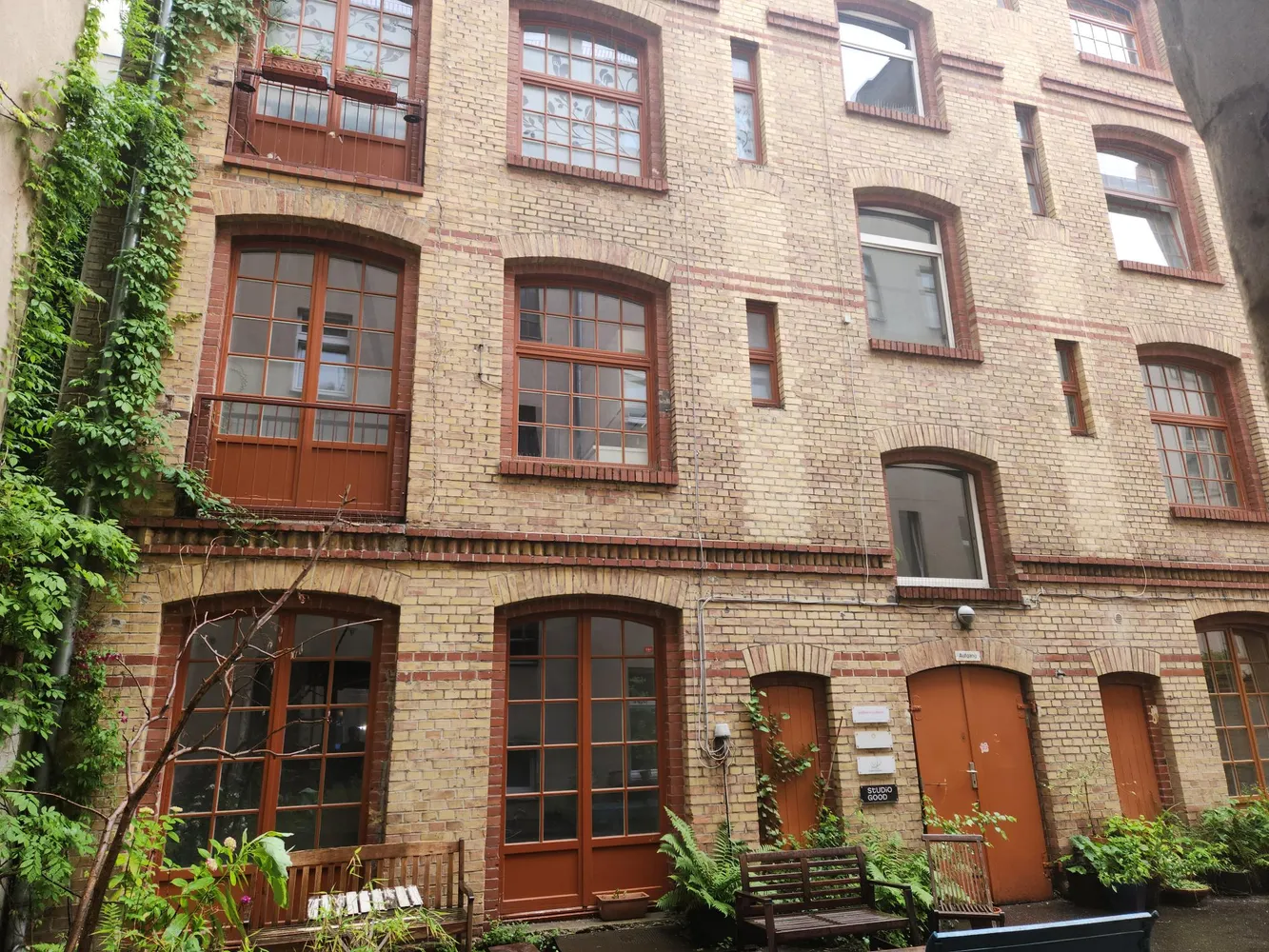 2 Zimmer Wohnung mit 90 m² in Berlin – Bild 5