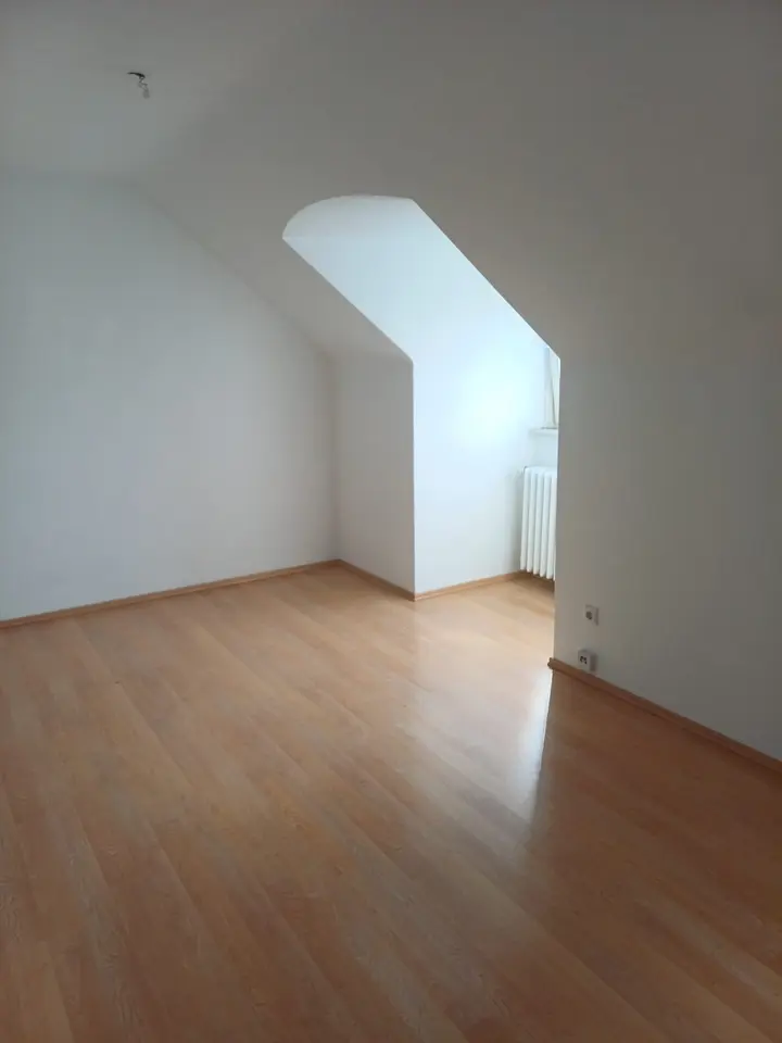 2 Zimmer Wohnung mit 85 m² in Kassel – Bild 1