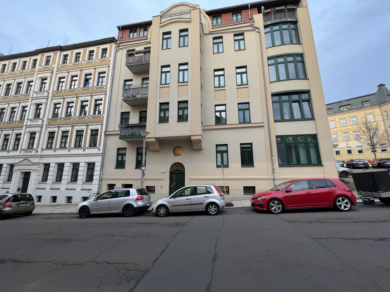 4 Zimmer Wohnung mit 83 m² in Halle (Saale) – Bild 1
