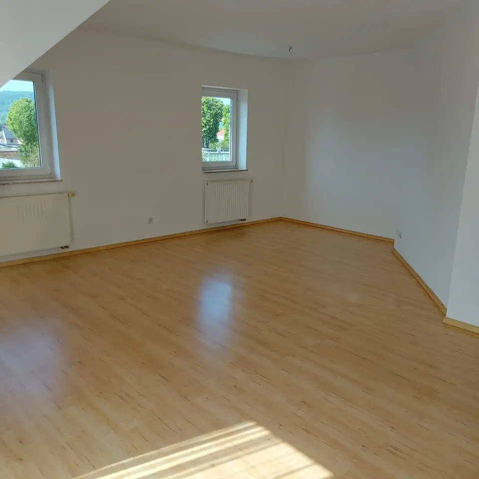 3 Zimmer Wohnung mit 107 m² in Sangerhausen – Bild 2