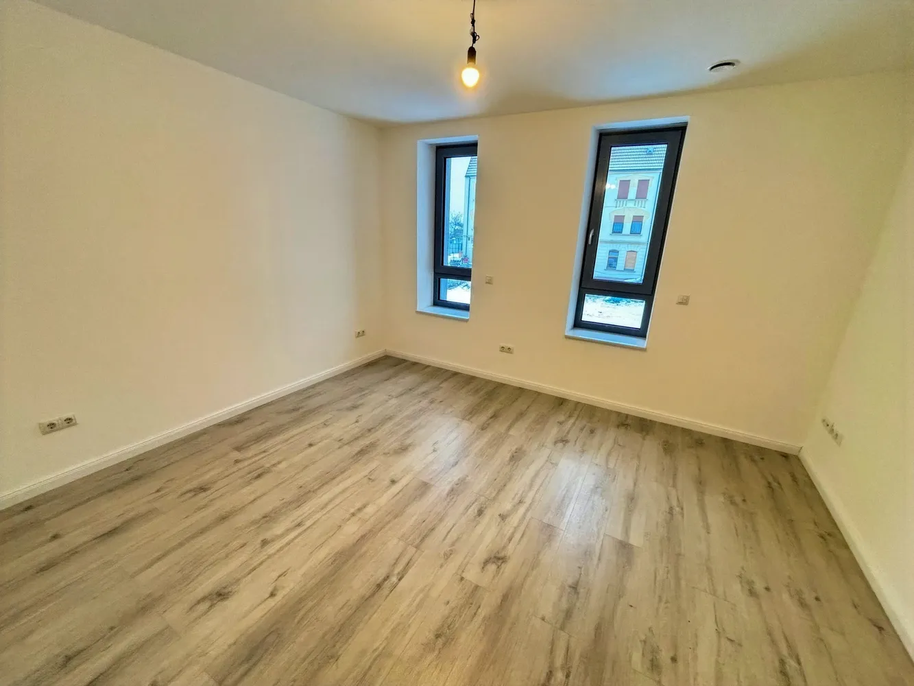 2 Zimmer Wohnung mit 68 m² in Magdeburg – Bild 2