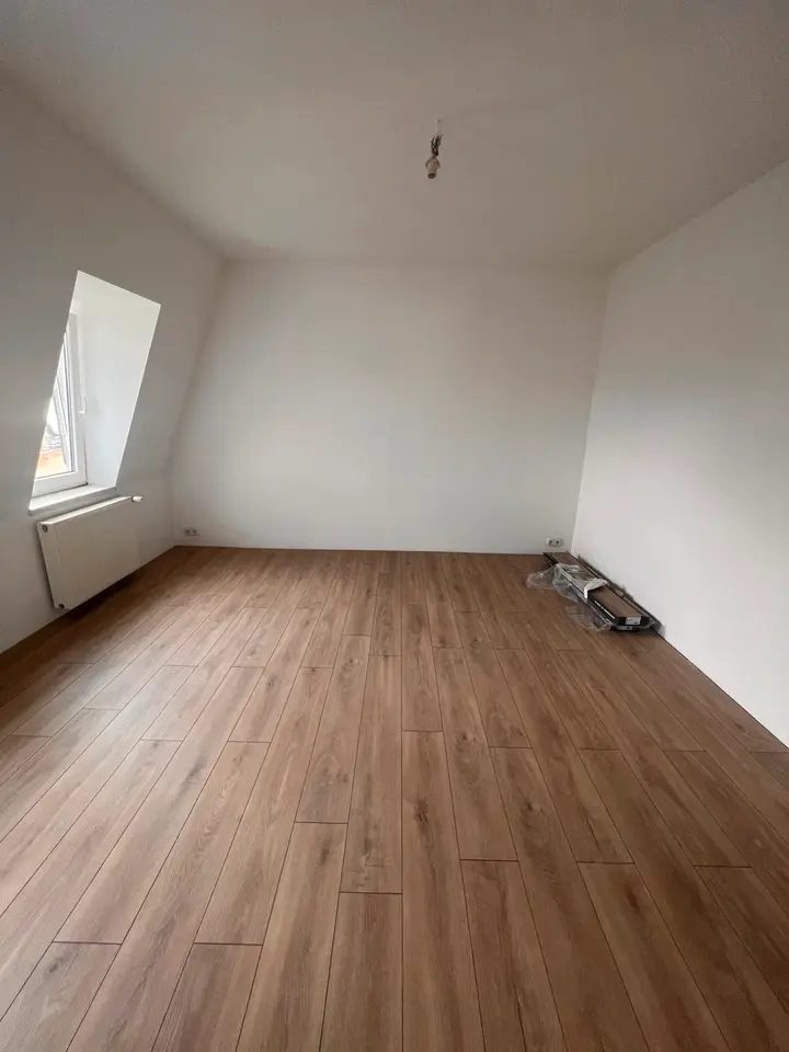 4 Zimmer Wohnung mit 105 m² in Greiz – Bild 2