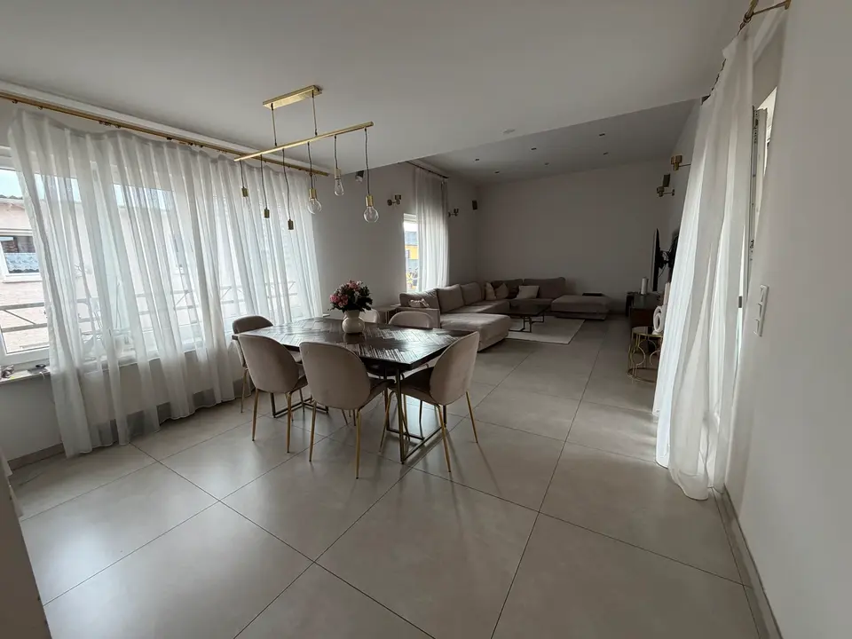 6 Zimmer Wohnung mit 170 m² in Bensheim – Bild 3