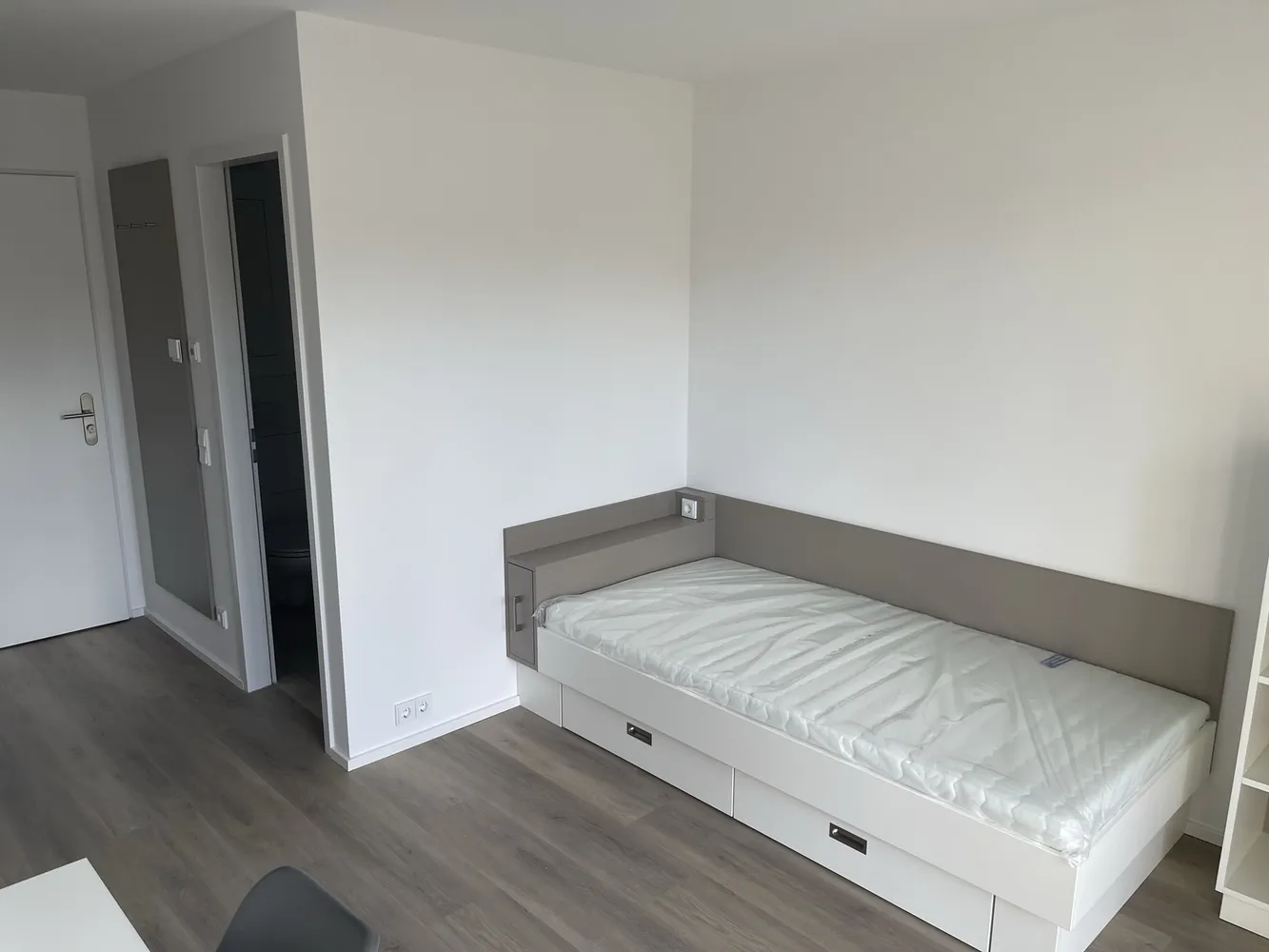 1 room apartment with 23 m² in Augsburg – Photo 6