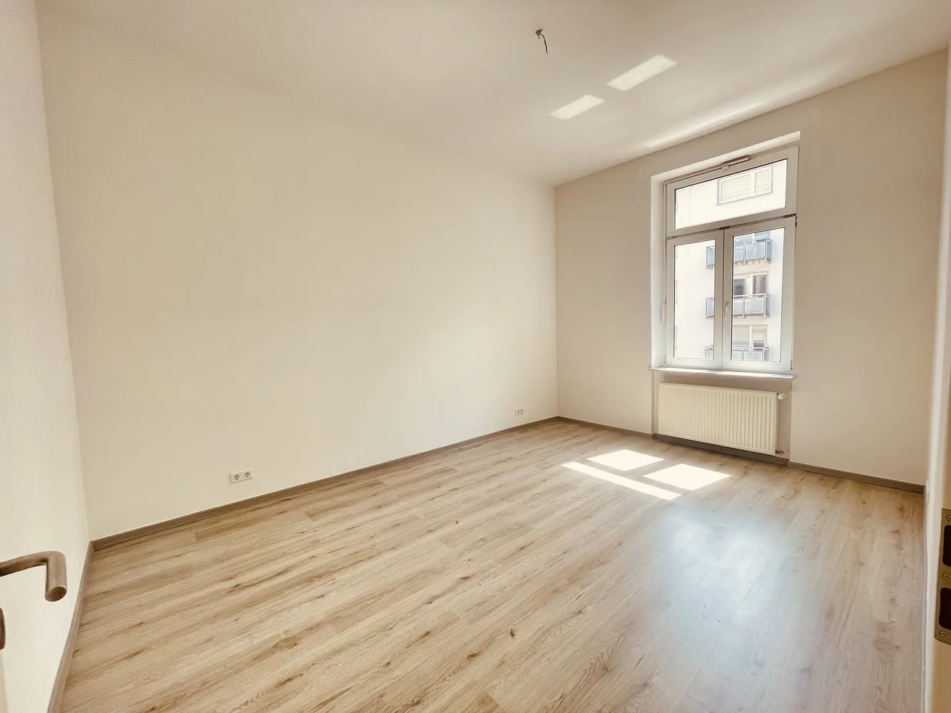 5 Zimmer Wohnung mit 150 m² in Frankfurt am Main – Bild 4